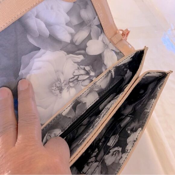 Ted Baker Crossbody Pink Patent Leather (has color transfer on front see pics) - Picture 8 of 9